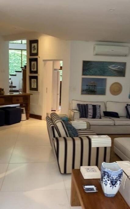 Casa Deliciosa Em Condo C/ Piscina Frente Ao Mar Sao Sebastiao  Buitenkant foto